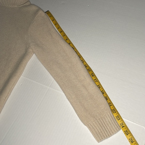 J Crew tan turtleneck sweater beautiful condition women’s size M - Picture 11 of 13